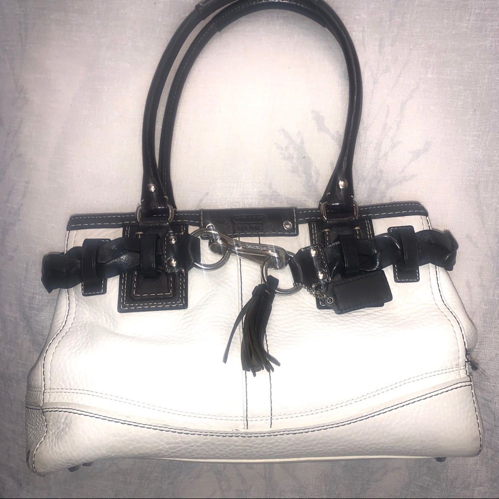 Coach leather Hampton white with black braid trim